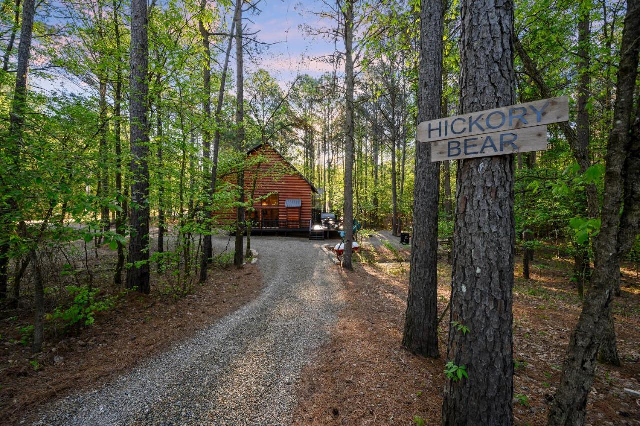 Hickory Bear - Cabin Surrounded By Pines, Sleeps 10, Hot Tub, Fire Pit, Arcade, Foosball Table & Deck Slide Broken Bow Buitenkant foto