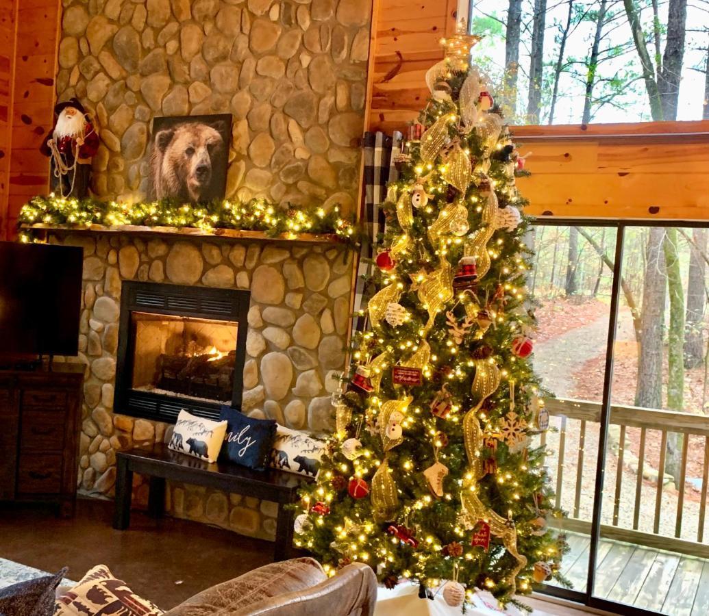 Hickory Bear - Cabin Surrounded By Pines, Sleeps 10, Hot Tub, Fire Pit, Arcade, Foosball Table & Deck Slide Broken Bow Buitenkant foto